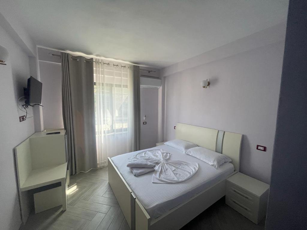 Hotel Ferrara Durres Ngoại thất bức ảnh